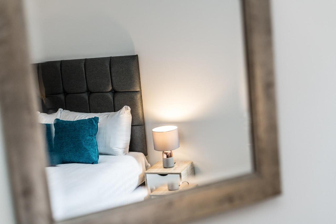 Superb Location, Lovely And Bright 2 Bed Appartamento Liverpool Esterno foto