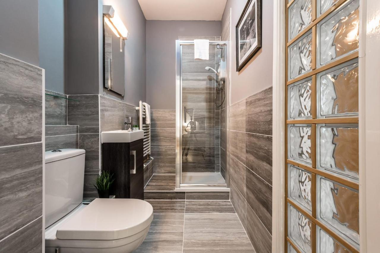Superb Location, Lovely And Bright 2 Bed Appartamento Liverpool Esterno foto